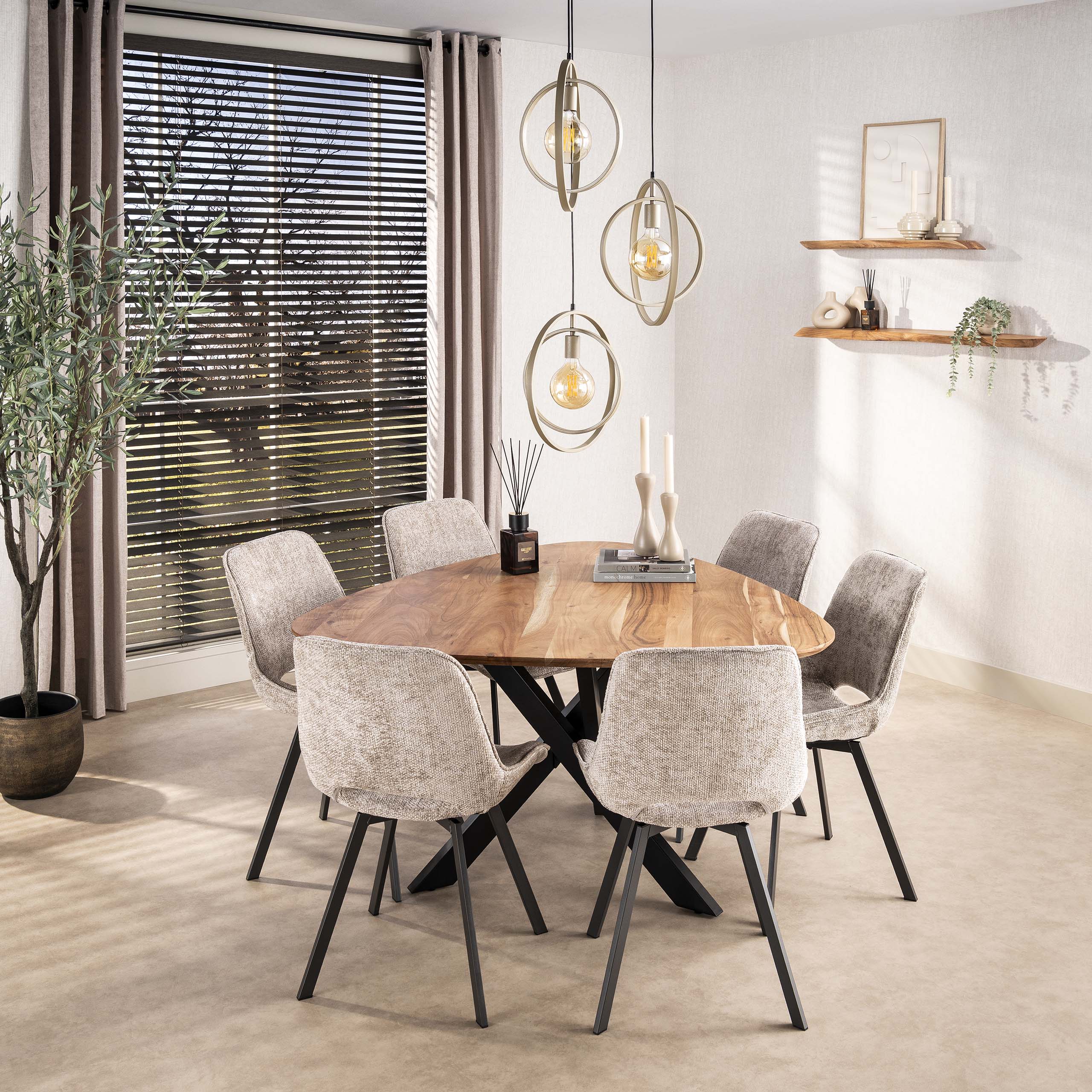 Esstisch Prignitz 135x135 – Ambiente