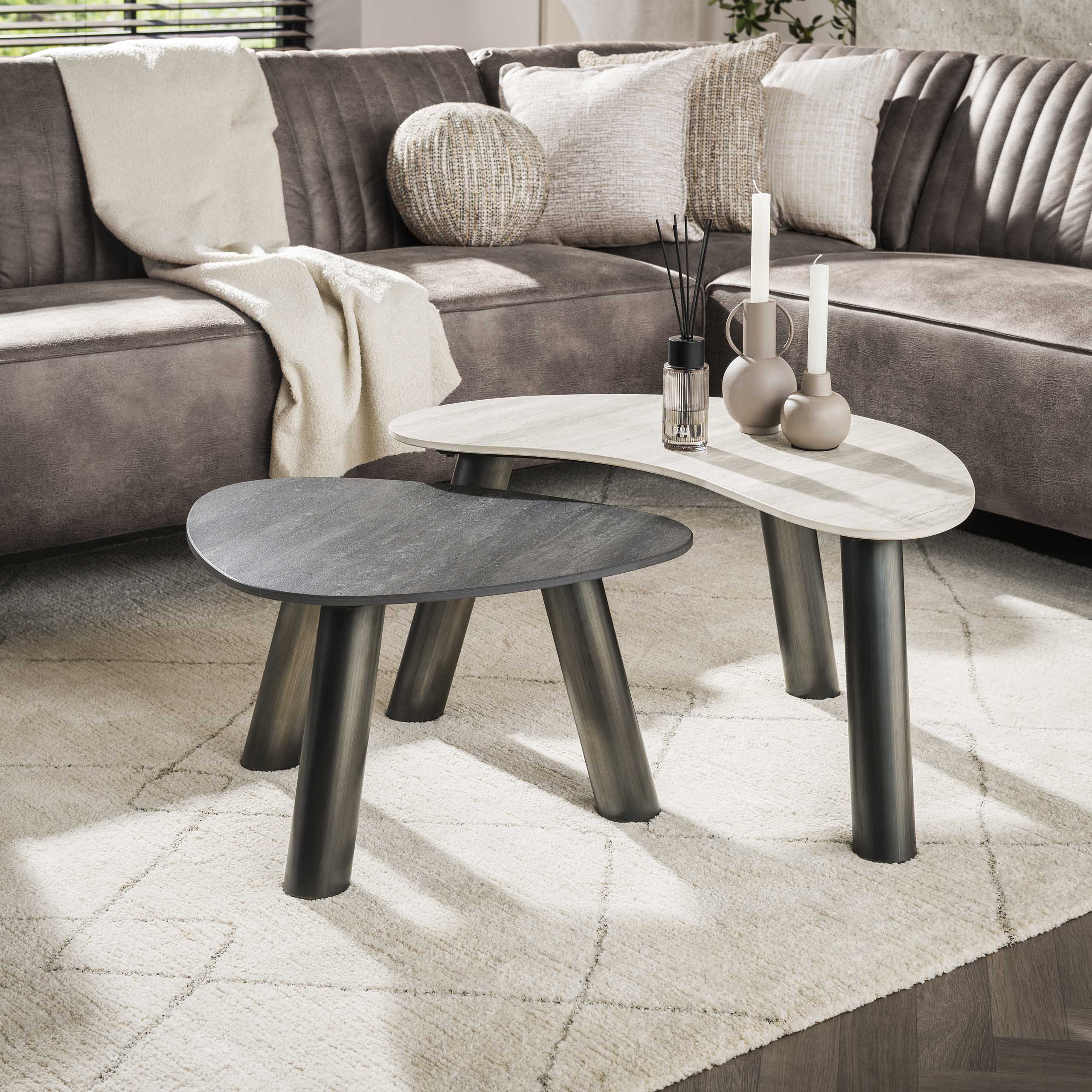 Couchtisch Dahme organisch – 2er-Set – Ambiente