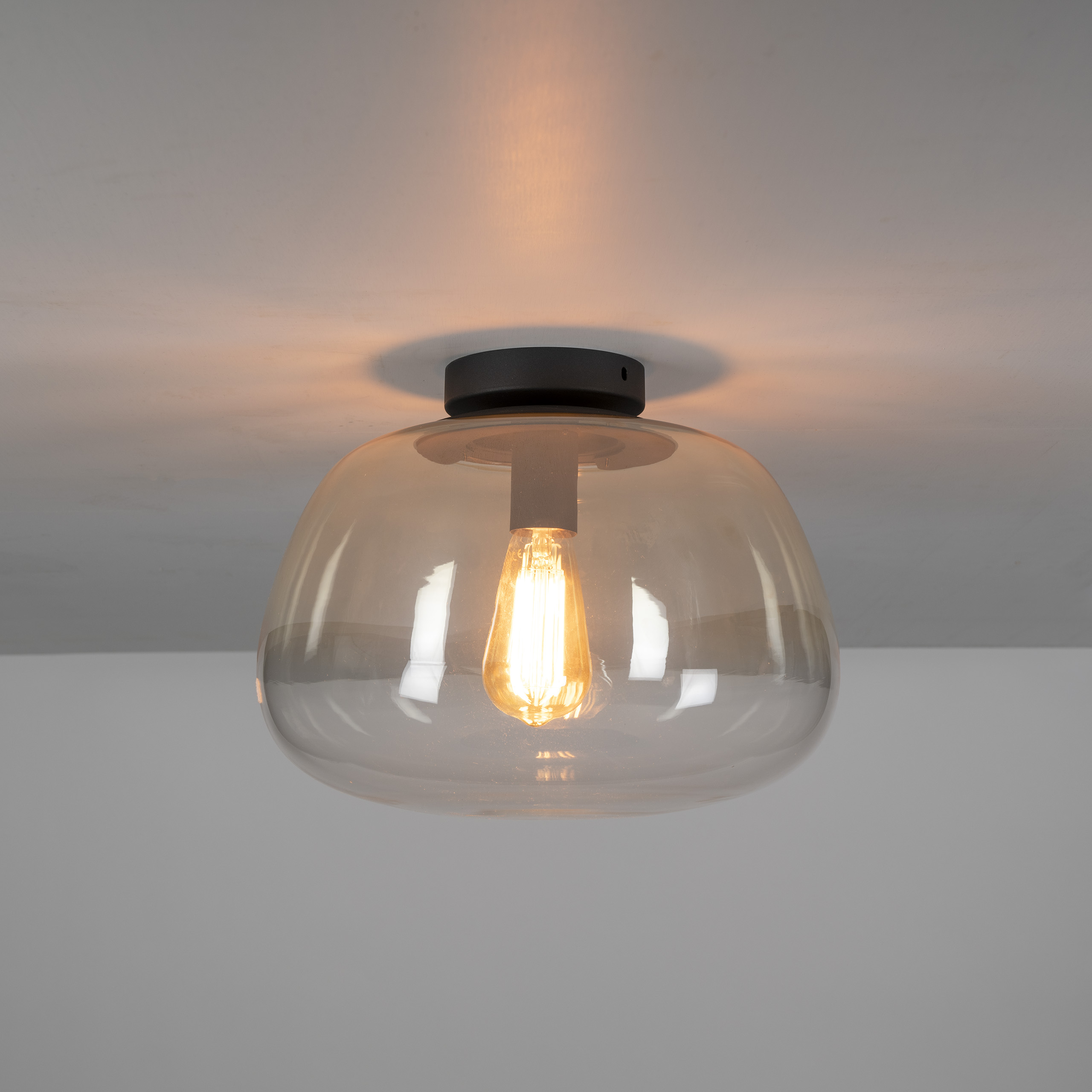 Deckenleuchte Ærø Shaded 1-Fassung - Amberfarbenes Glas – Ambiente
