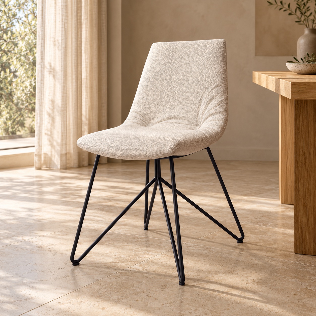 lui Essentials – Stuhl · Drahtgestell schwarz matt · Stoff Sera almond